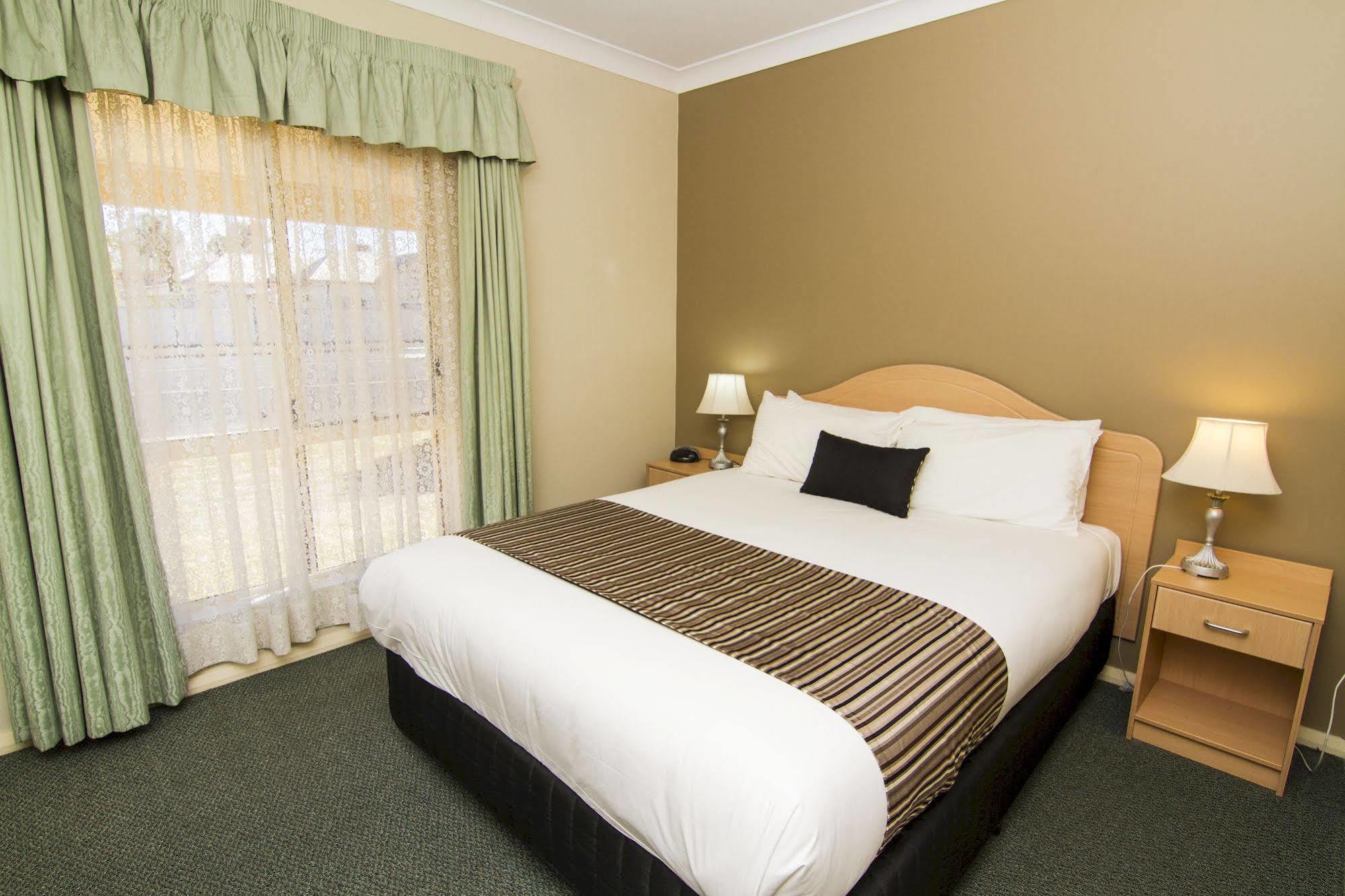 Green Gables Motel Dubbo Exteriér fotografie